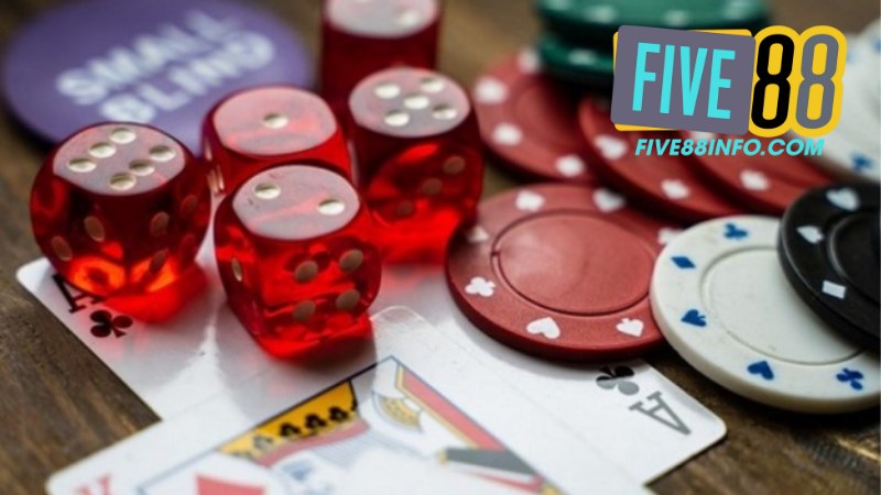 Tiến Lên Đếm Lá